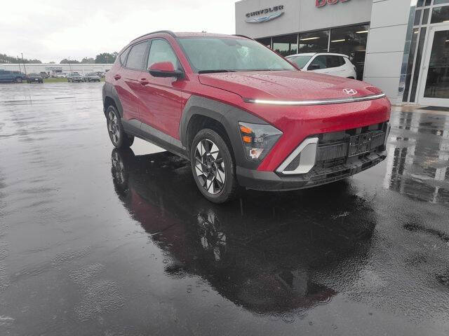 Red 2025 Hyundai KONA SEL AWD SEL 4dr Crossover 2
