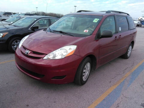 2010 Toyota Sienna for sale at The Bengal Auto Sales LLC in Hamtramck MI