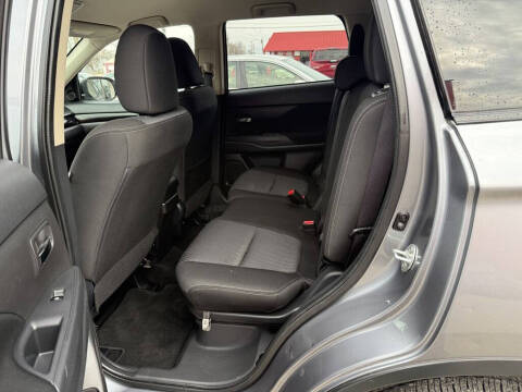 2016 Mitsubishi Outlander SE