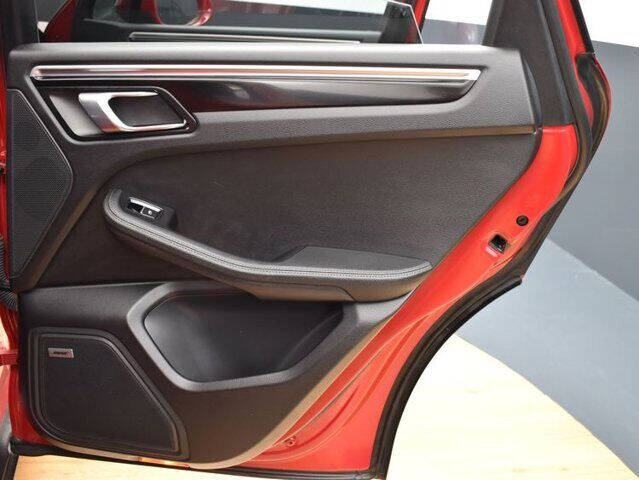 2018 Porsche Macan S