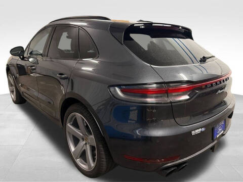 2020 Porsche Macan Turbo