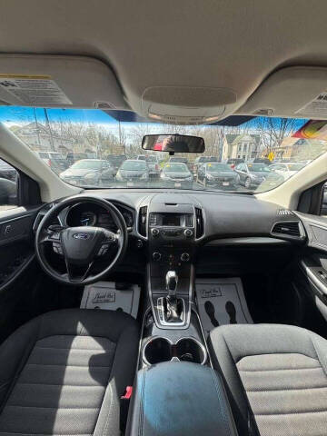 2015 Ford Edge SE