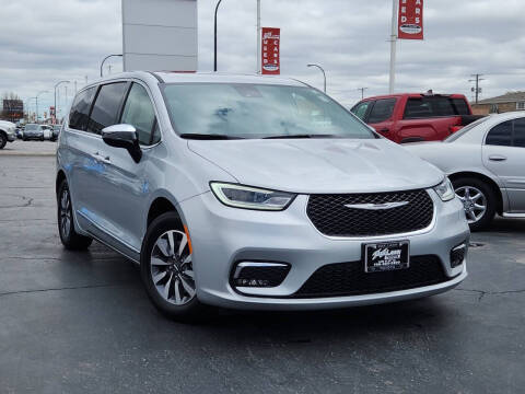 2023 Chrysler Pacifica Plug-In Hybrid Limited