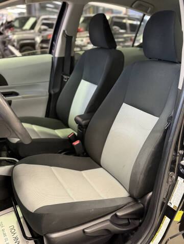 2013 Toyota Prius c Three