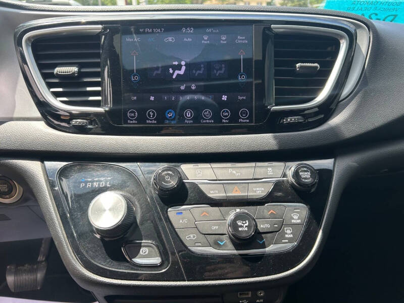 2019 Chrysler Pacifica Touring L Plus