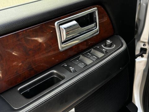 2016 Lincoln Navigator Select