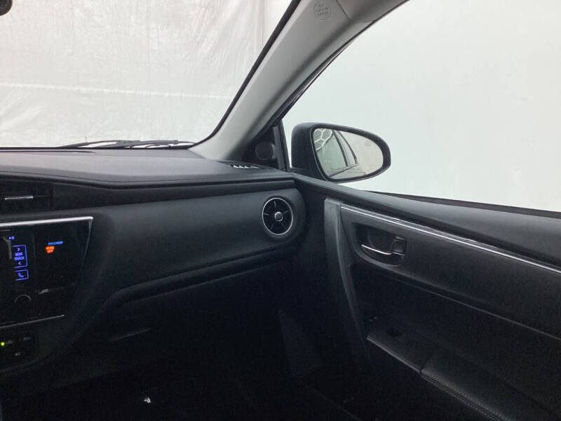 2019 Toyota Corolla XLE