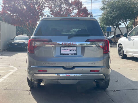 2023 GMC Acadia Denali