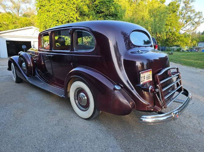 1937 Packard 1508