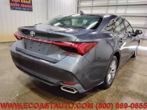 2022 Toyota Avalon XLE