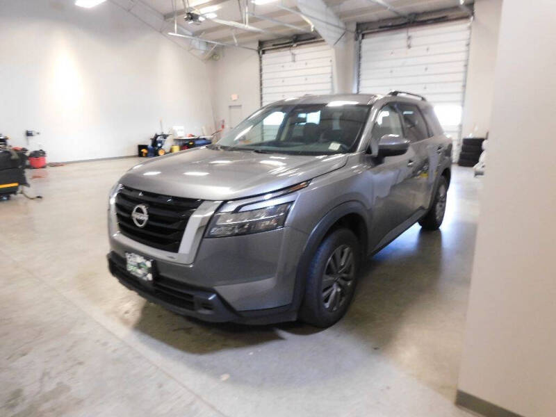 2024 Nissan Pathfinder SV