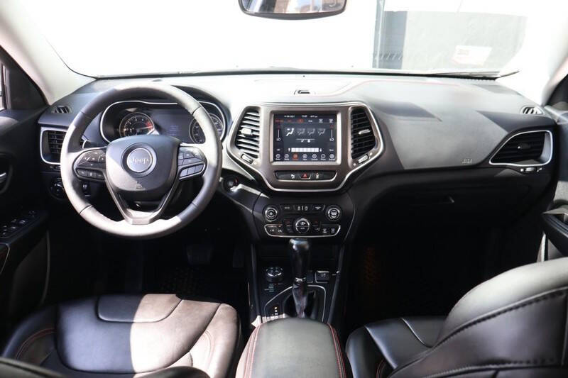 2021 Jeep Cherokee Trailhawk