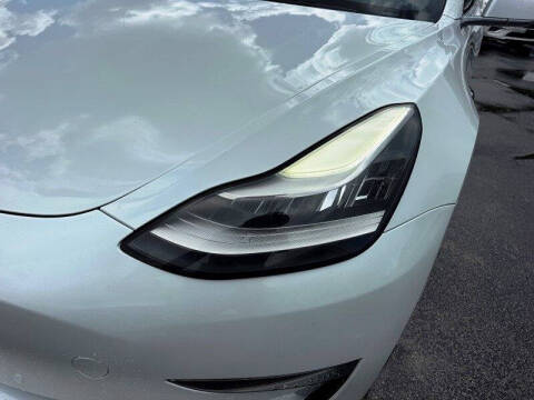 2020 Tesla Model 3 Standard Range Plus