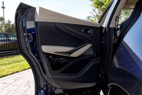 2026 Aston Martin DBX 707