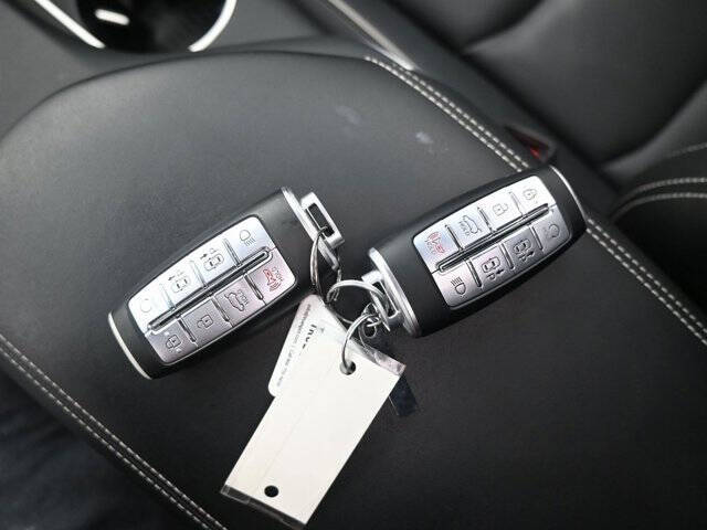 2023 Genesis Electrified GV70