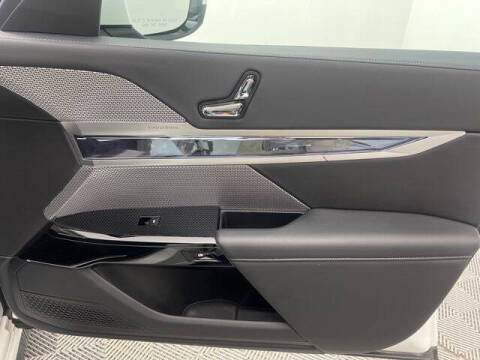 2025 BMW 7 Series 740i xDrive