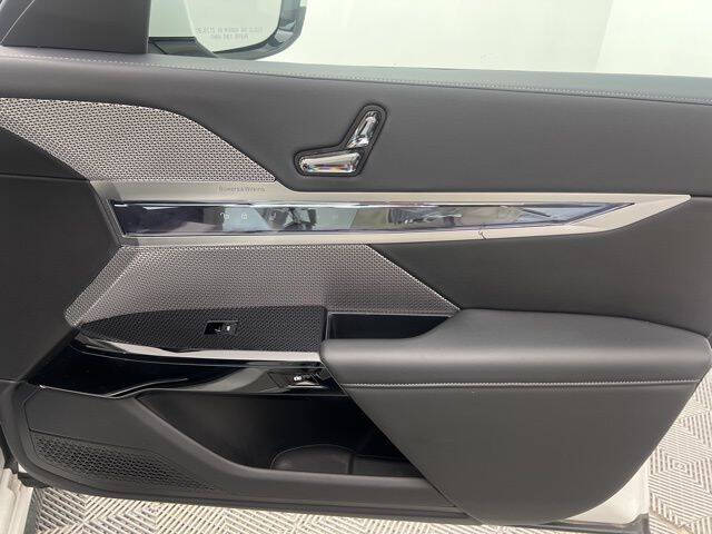 2025 BMW 7 Series 740i xDrive