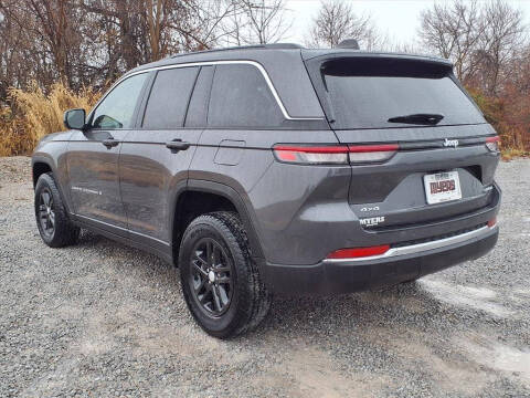 2024 Jeep Grand Cherokee Laredo