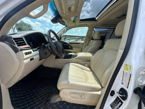 2016 Lexus LX 570