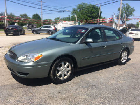 2006 Ford Taurus for sale at Antique Motors in Plymouth IN