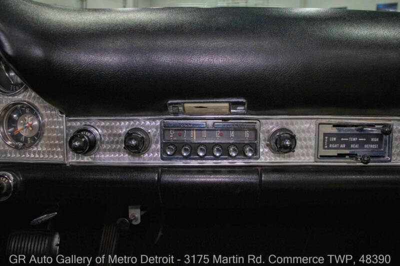 1957 Ford Thunderbird