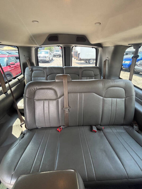 2017 Chevrolet Express LS 3500