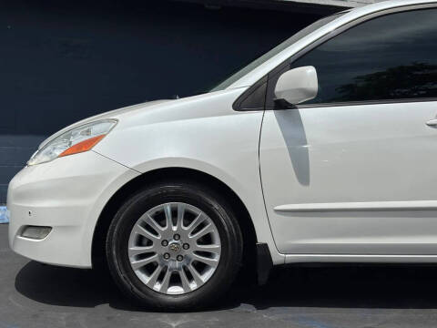 2010 Toyota Sienna