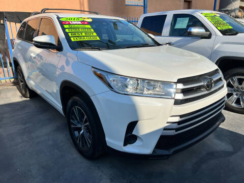 2018 Toyota Highlander for sale at LA PLAYITA AUTO SALES INC in South Gate CA