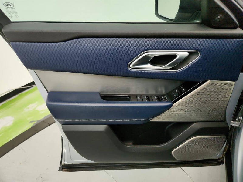 2019 Land Rover Range Rover Velar P250 R-Dynamic SE