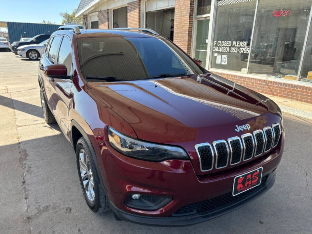 2019 Jeep Cherokee for sale at Kansas Auto Sales in Ulysses, KS