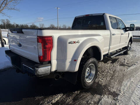2017 Ford F-350 Super Duty Lariat