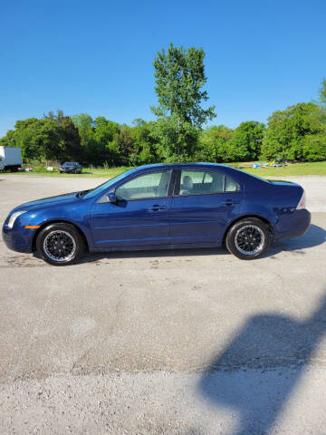2006 Ford Fusion for sale at WESTSIDE GARAGE LLC in Keokuk IA