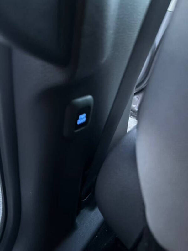 2021 Toyota Sienna LE 8-Passenger