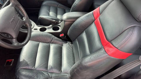 2002 Ford Mustang GT Deluxe