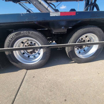 2020 Peterbilt 365