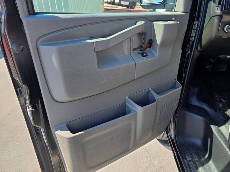 2023 GMC Savana 3500