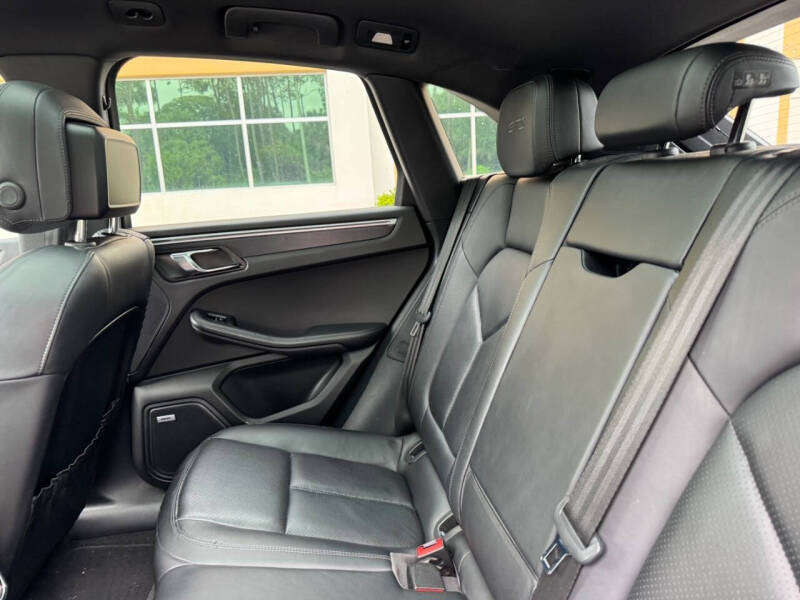 2017 Porsche Macan GTS
