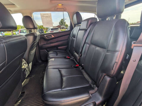 2018 Nissan Pathfinder Platinum