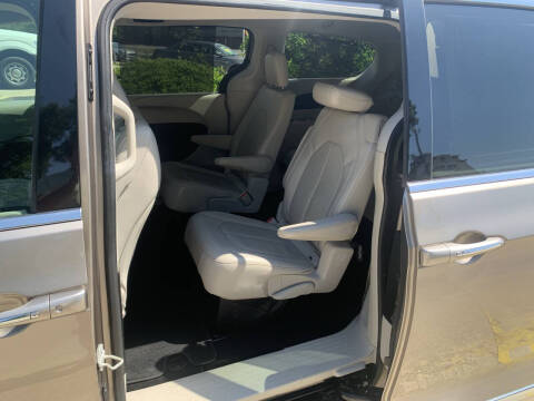 2018 Chrysler Pacifica Touring L