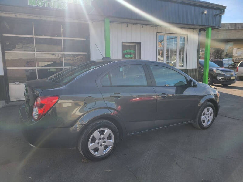 2016 Chevrolet Sonic LS Auto