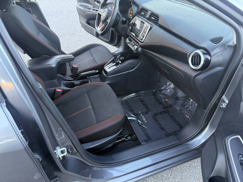 2020 Nissan Versa SR