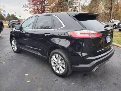 2022 Ford Edge Titanium