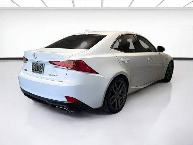 2017 Lexus IS 200t