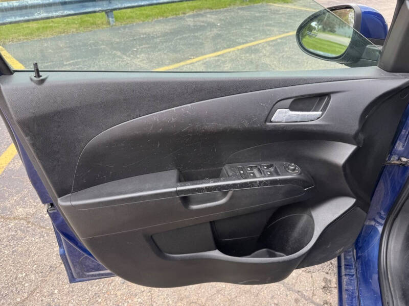 2013 Chevrolet Sonic LT Auto
