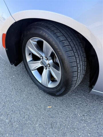 2015 Dodge Charger SE