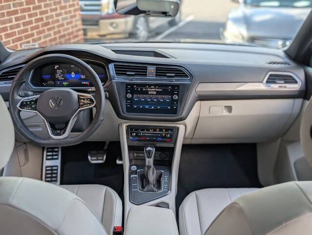 2023 Volkswagen Tiguan SE R-Line Black