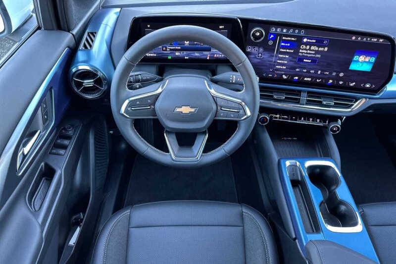 2026 Chevrolet Equinox EV LT 2