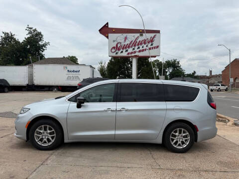 2024 Chrysler Pacifica Touring L