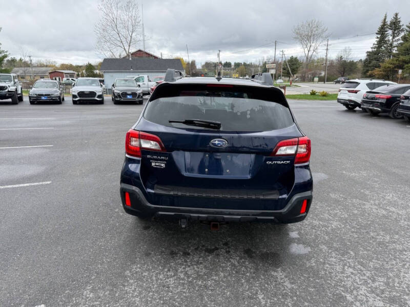 2018 Subaru Outback 2.5i Premium