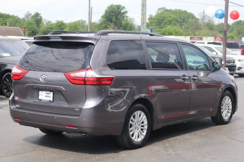 2017 Toyota Sienna